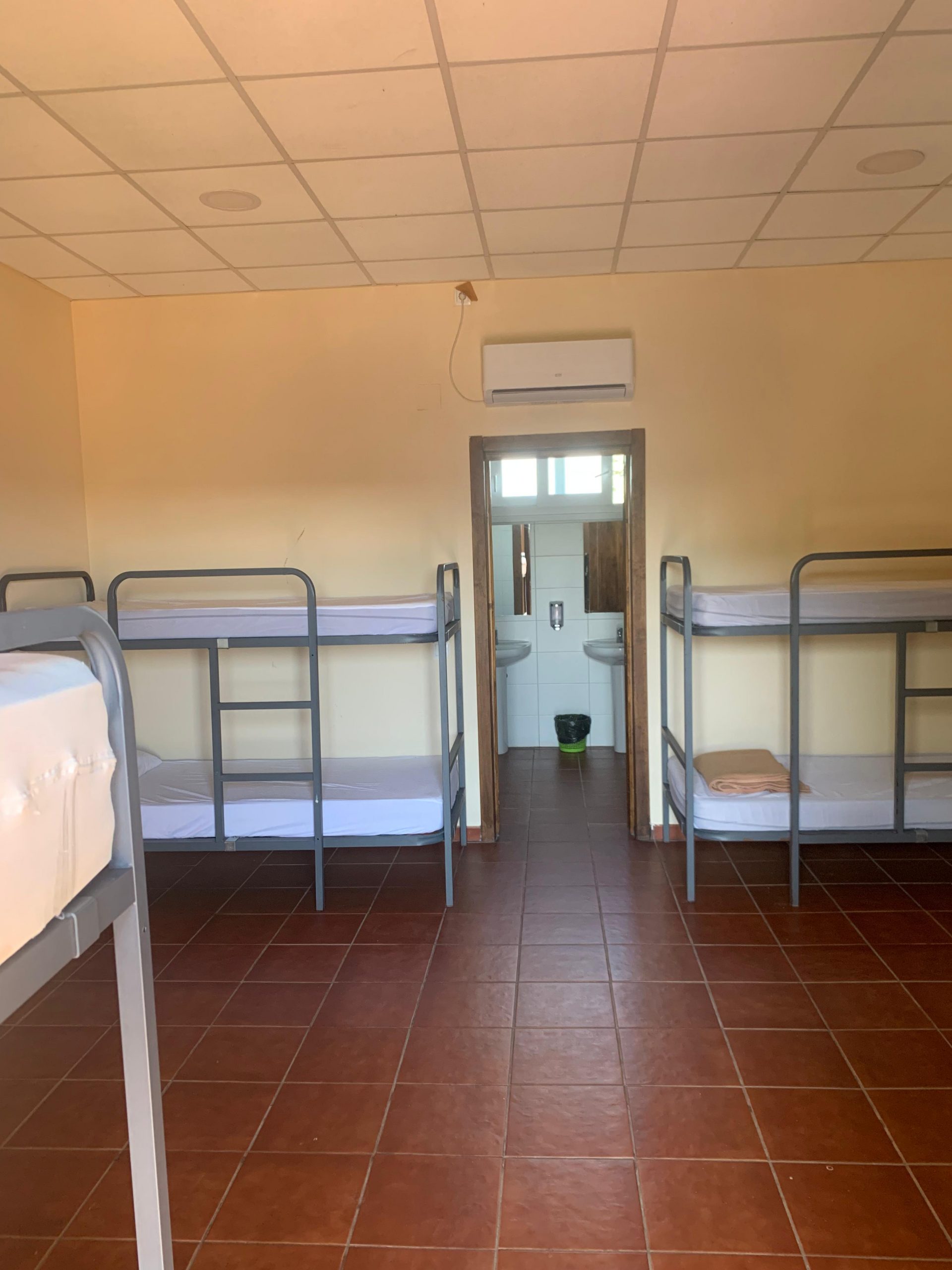 HABITACIONES ALBERGUE